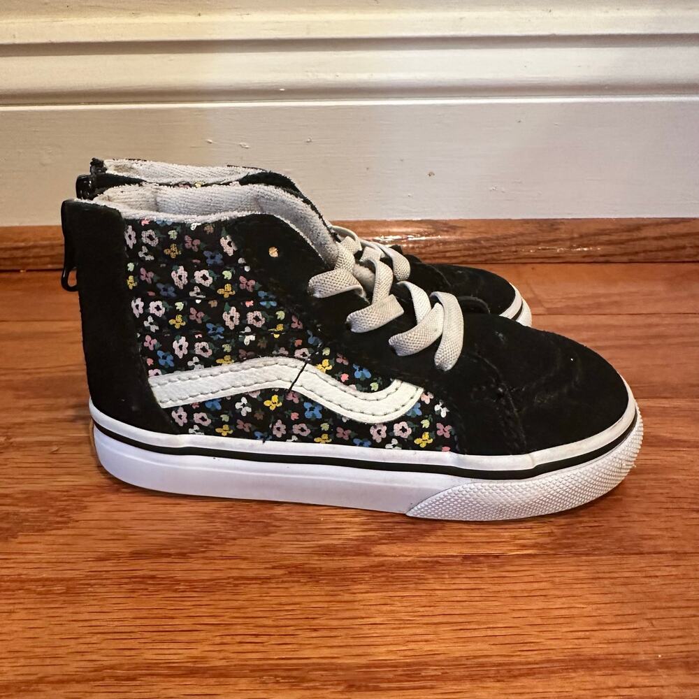 Vans toddler sneakers sz 7.5 Vans Sk8-Hi Zip Toddler Ditsy Floral Black